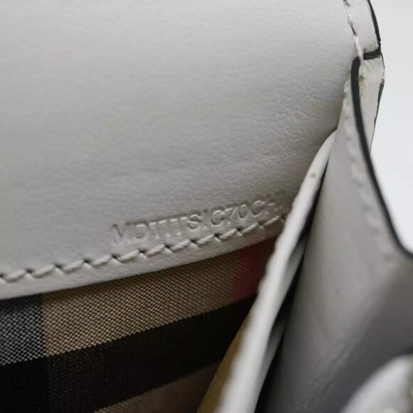 BURBERRY Long Wallet Leather White Auth - Picture 13 of 16